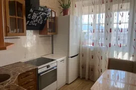 2-х ком кв Лауреатов 69а 9/9